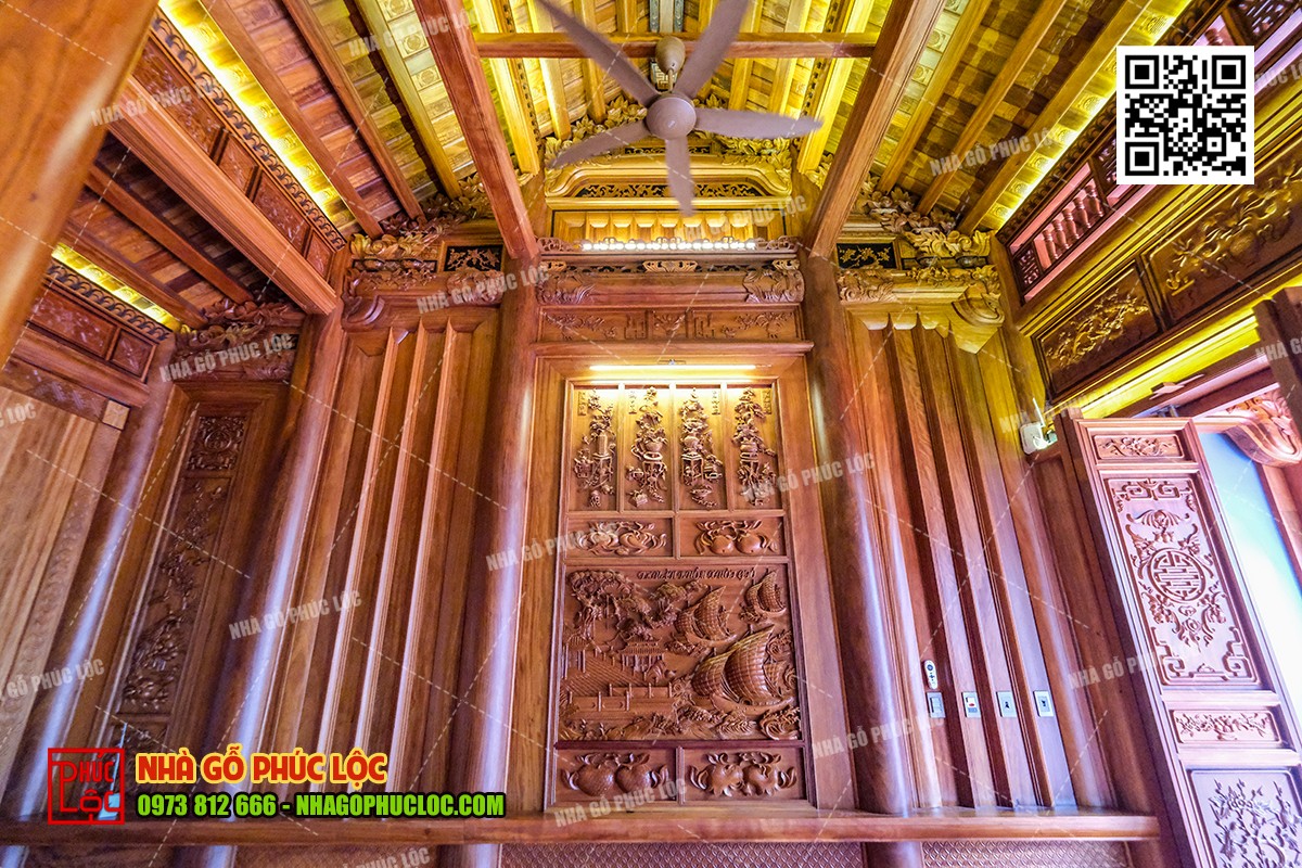 Bố trí tranh gỗ phù hợp với kích thước nhà