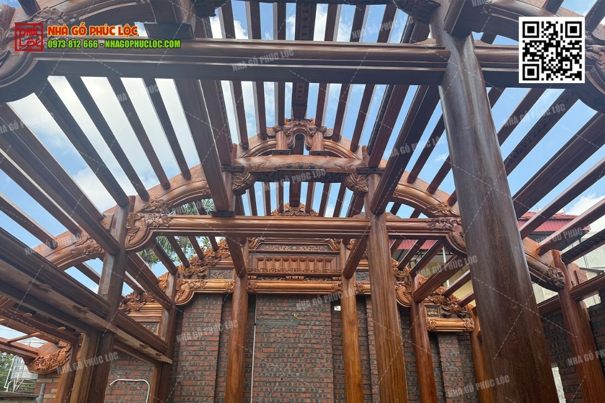 Phần mái nhà thờ